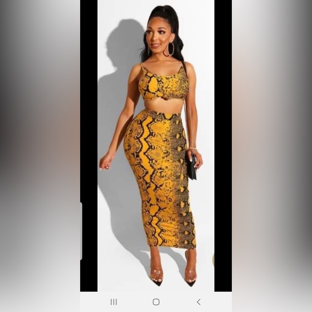 Touch dolls two piece Snakeskin dress set size Large
